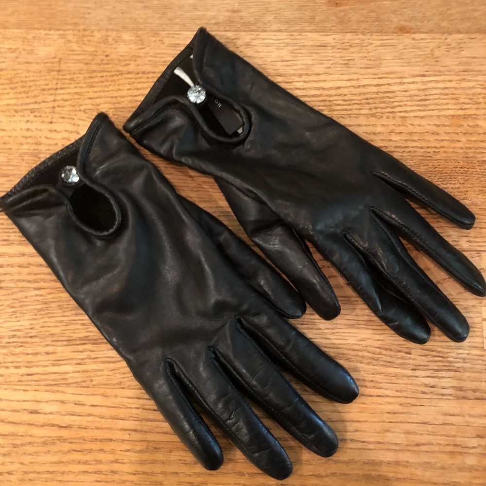 Ann Taylor NWOT Black Leather Cashmere gloves XS/S